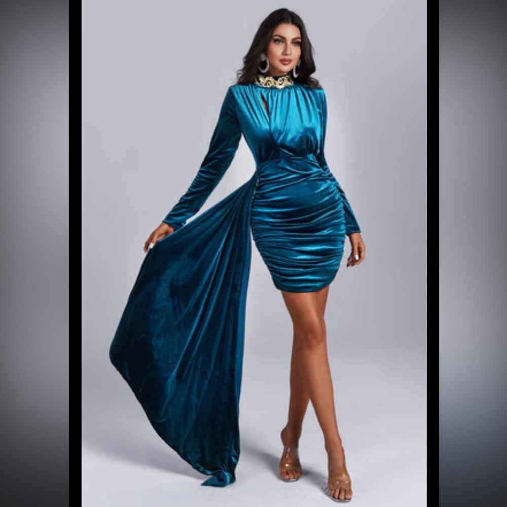 NWT Bella Barnett Elegant Teal Blue Velvet Dress Angel in Blue S